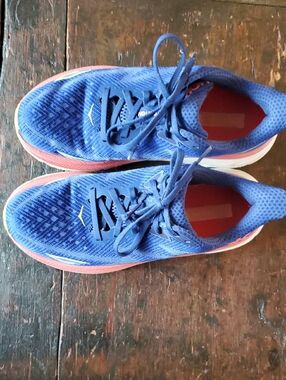 Hoka Clifton 9 Womens Size 9